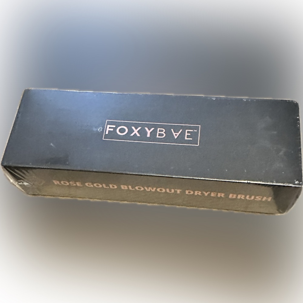 Foxy bar Rose Gold Blowout Dryer Brush - Picture 2 of 3